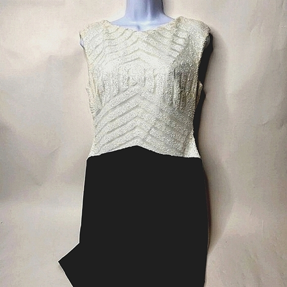 Lauren Ralph Lauren Women's Size 12 P Sequin Top Dress Black White - Picture 1 of 6